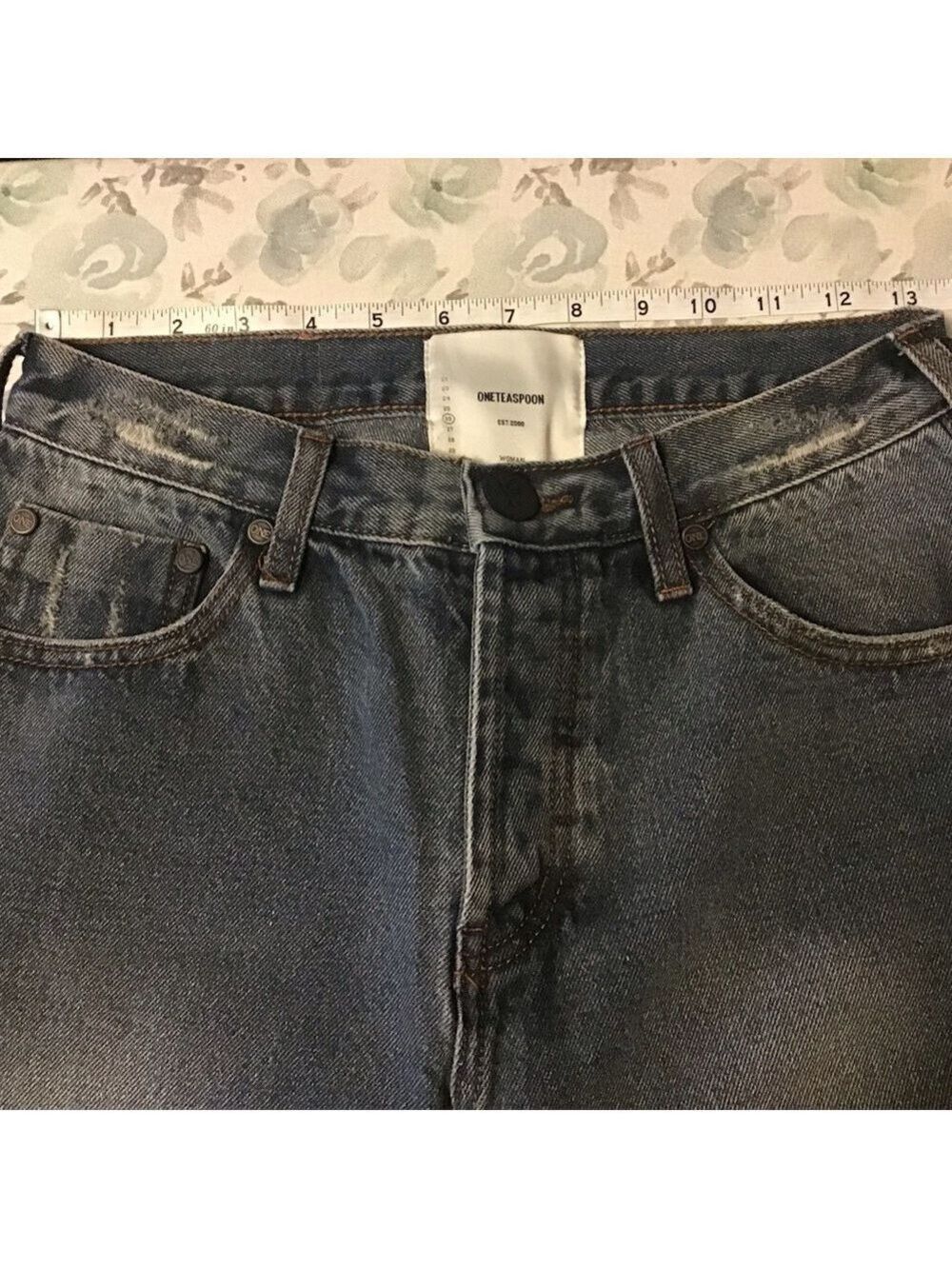 One Teaspoon Bermuda Denim Shorts Size 26 - Picture 9 of 9